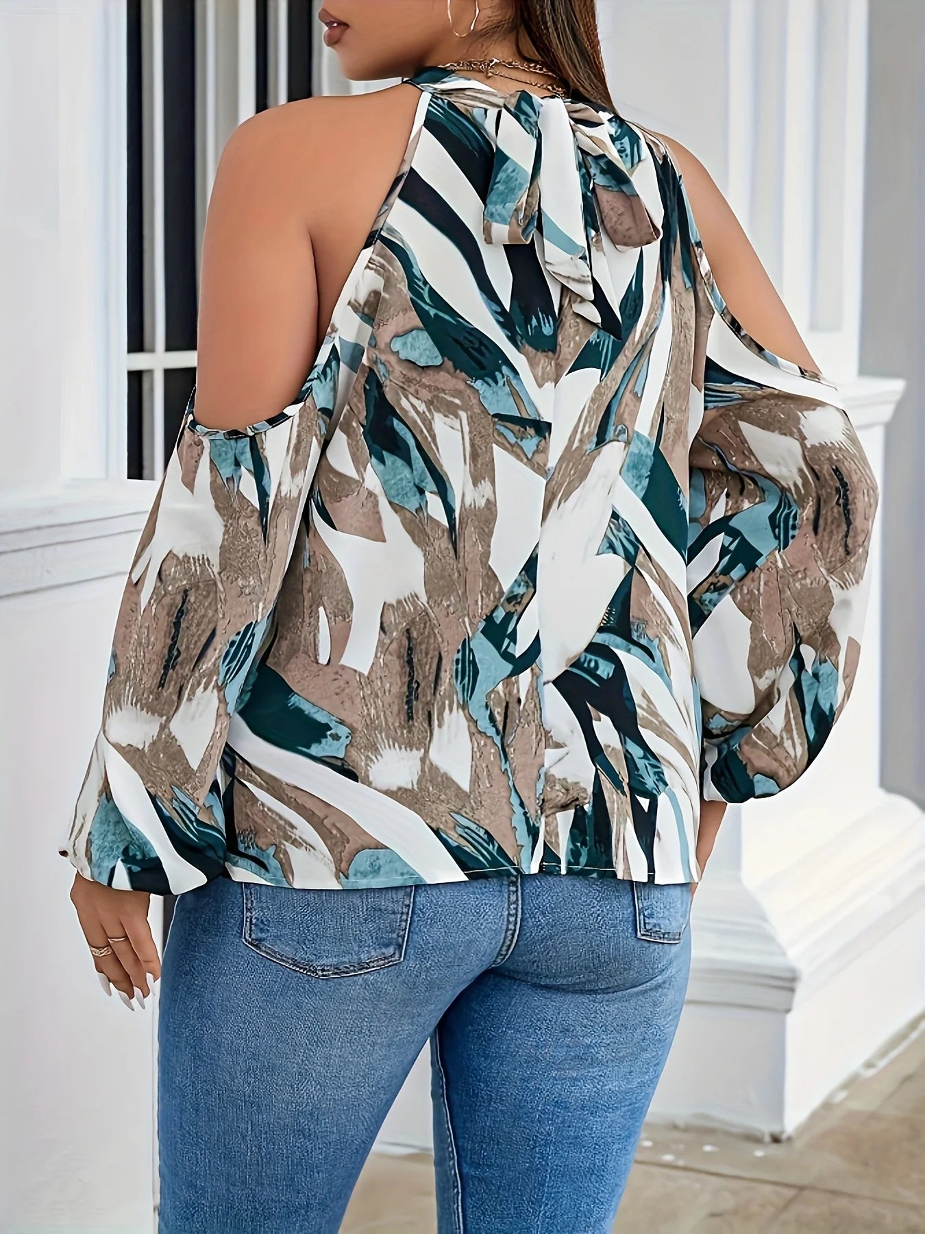 Pullover Polyester Top – Classic All‑Season Plus Size
