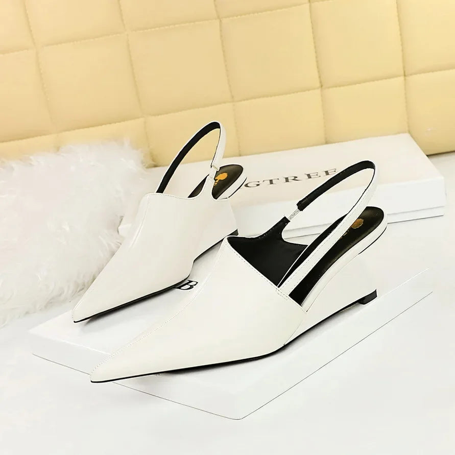 Women's Pointed Toe Leather Retro Pumps – Shop at OWNLUXE