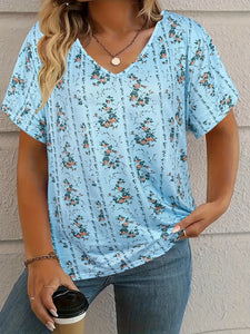 Floral V-Neck Tee / T-shirt à col en V motif floral