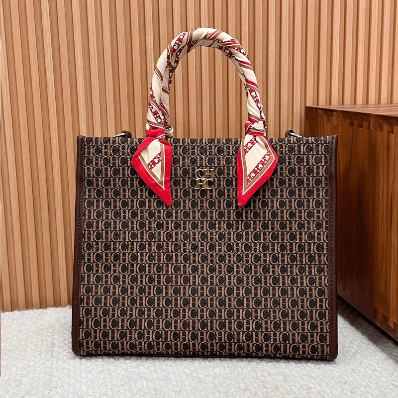 Carolina Herrera Letter Print Large Capacity Tote Bag | OWNLUXE