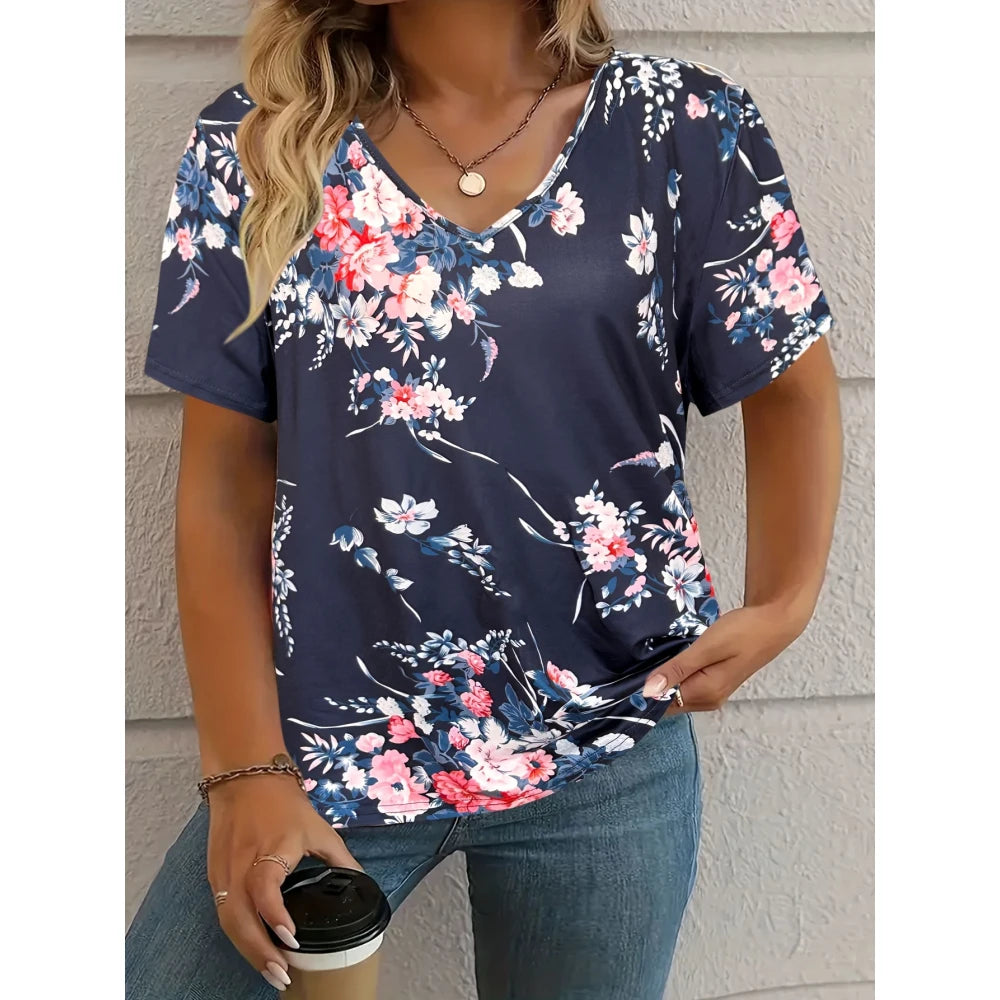 Floral V-Neck Tee / T-shirt à col en V motif floral