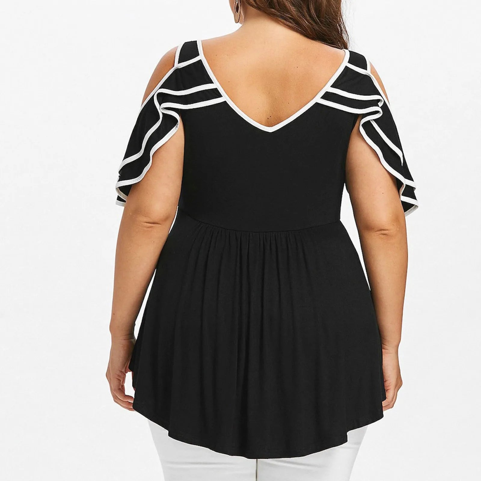 Feminine & Flowy: Lace Patchwork Top (Up to 6XL) / Féminin et fluide : haut en dentelle patchwork (jusqu’au 6XL)