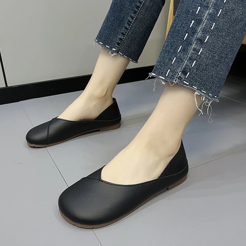 Women's Round Toe Leather Plus-Size Sneakers – Shop at OWNLUXE