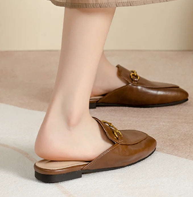 Women’s Chain Detail Flat Mules – Closed Toe Slides
