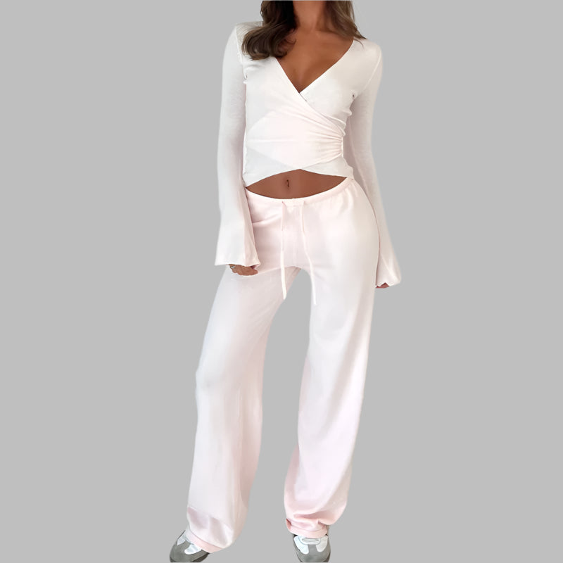 Women’s V-Neck Bandage 2-Piece Set – Slim Top & Wide-Leg Pants | Ensemble 2 pièces pour femme – Haut à col en V et pantalon large