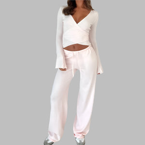Women’s V-Neck Bandage 2-Piece Set – Slim Top & Wide-Leg Pants | Ensemble 2 pièces pour femme – Haut à col en V et pantalon large
