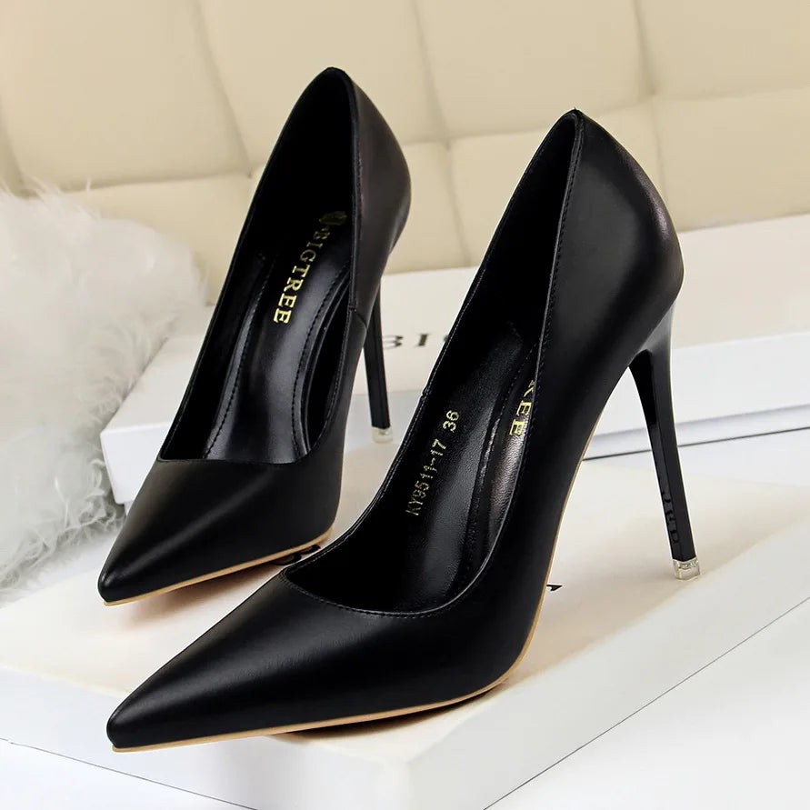 Women's Plus Size Pumps (Red 7.5cm) | OWNLUXE