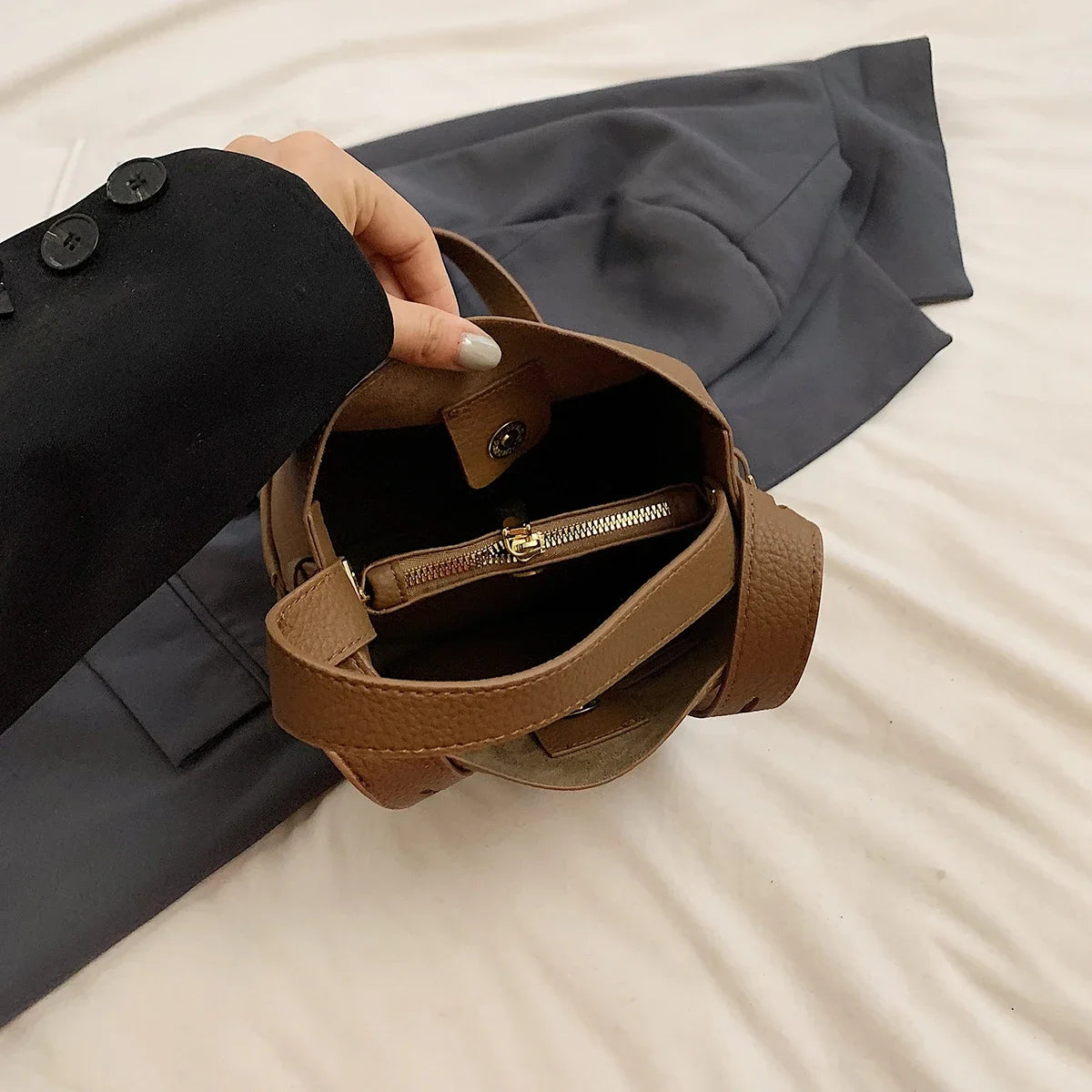 PU Leather Crossbody Bag (Brown) | OWNLUXE