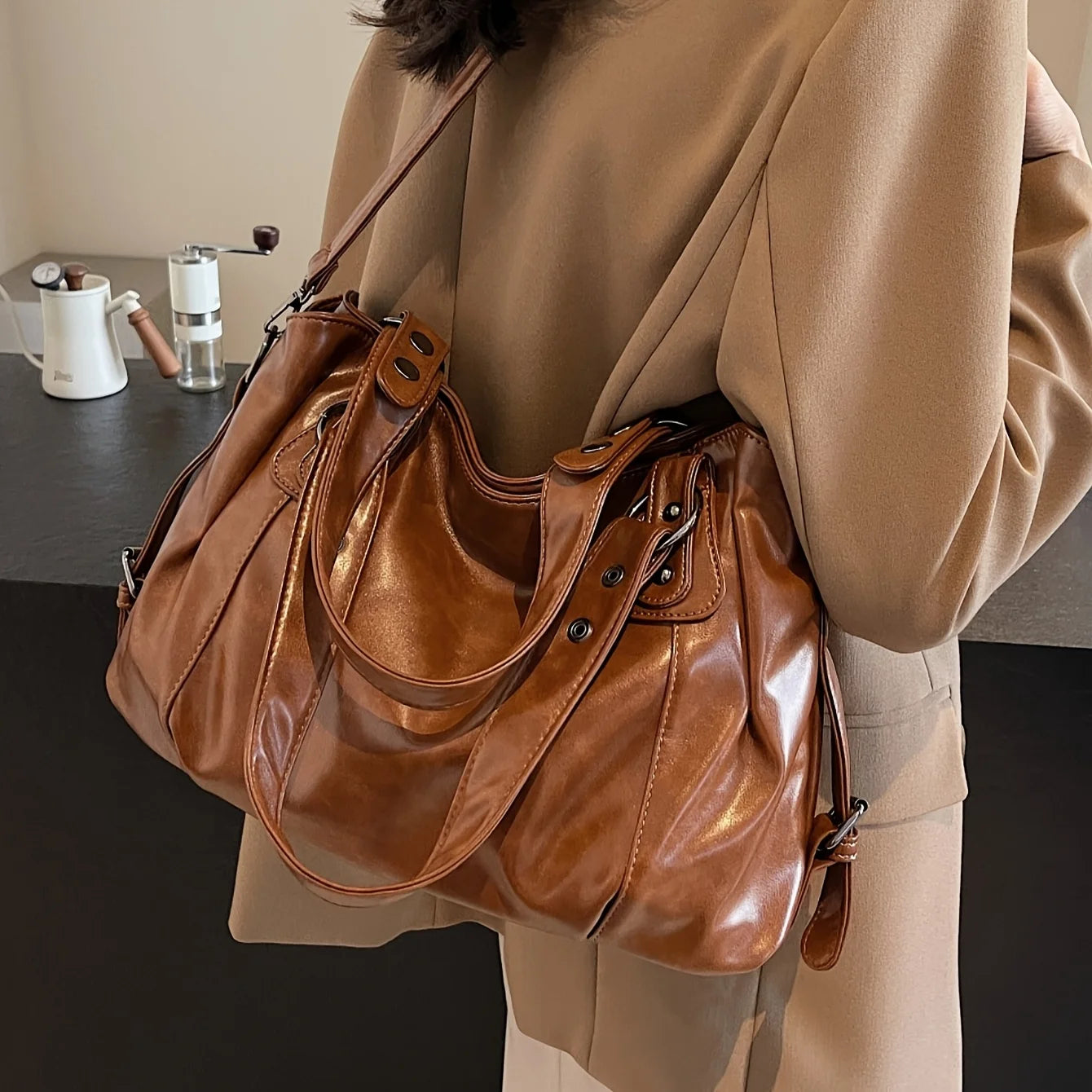 Spacious Leather Vintage Crossbody Bag | OWNLUXE