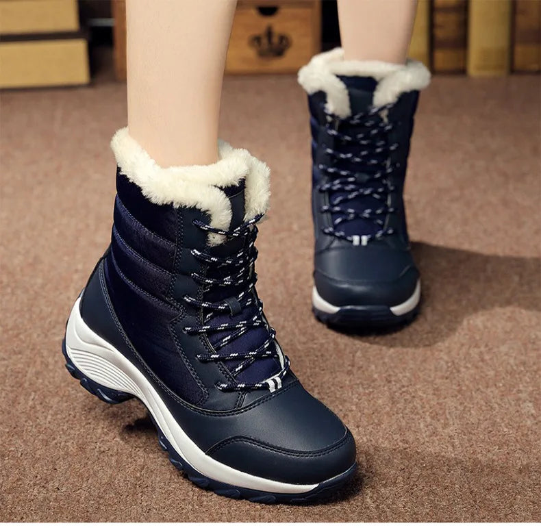 Chic Mid-Calf Winter Platform Boots with Plush Lining