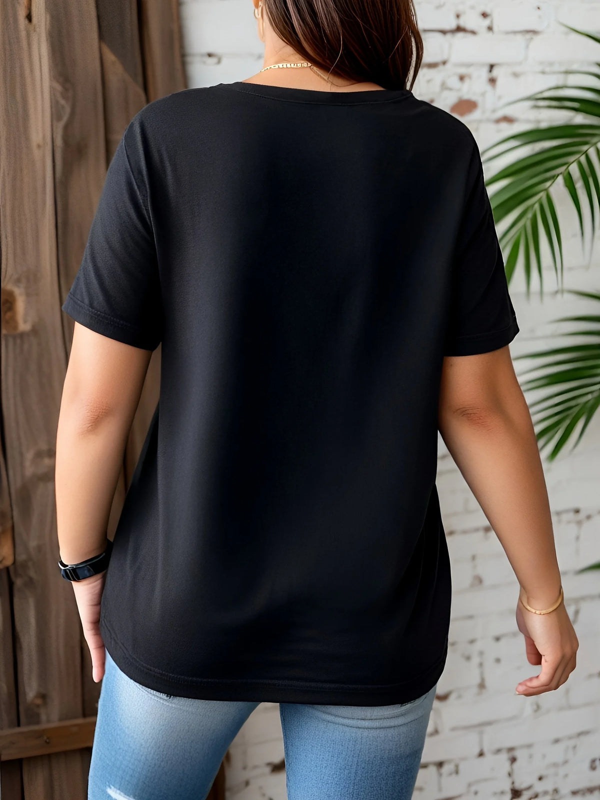 Women's Short Sleeve V-Neck Plus-Size T-Shirt – Shop at OWNLUXE