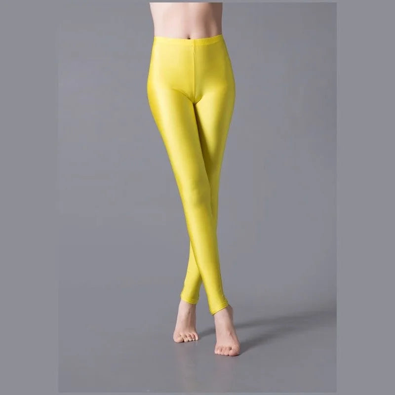 Skinny Extended-Size Shiny Yoga Leggings | OWNLUXE