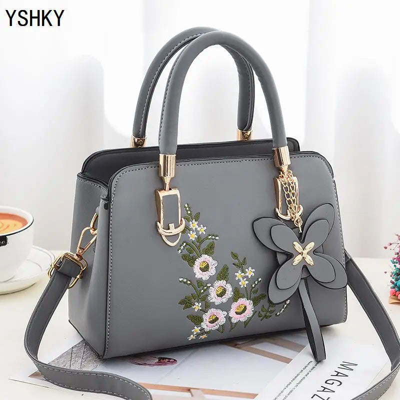Large Capacity PU Leather Bucket Bag – Structured Shoulder Handbag with Hasp Closure