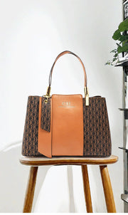 CH Large Capacity Design Brand Women's Bag Letters Temperament Fashion Design Sense Versatile Shopping Elegant Crossbody