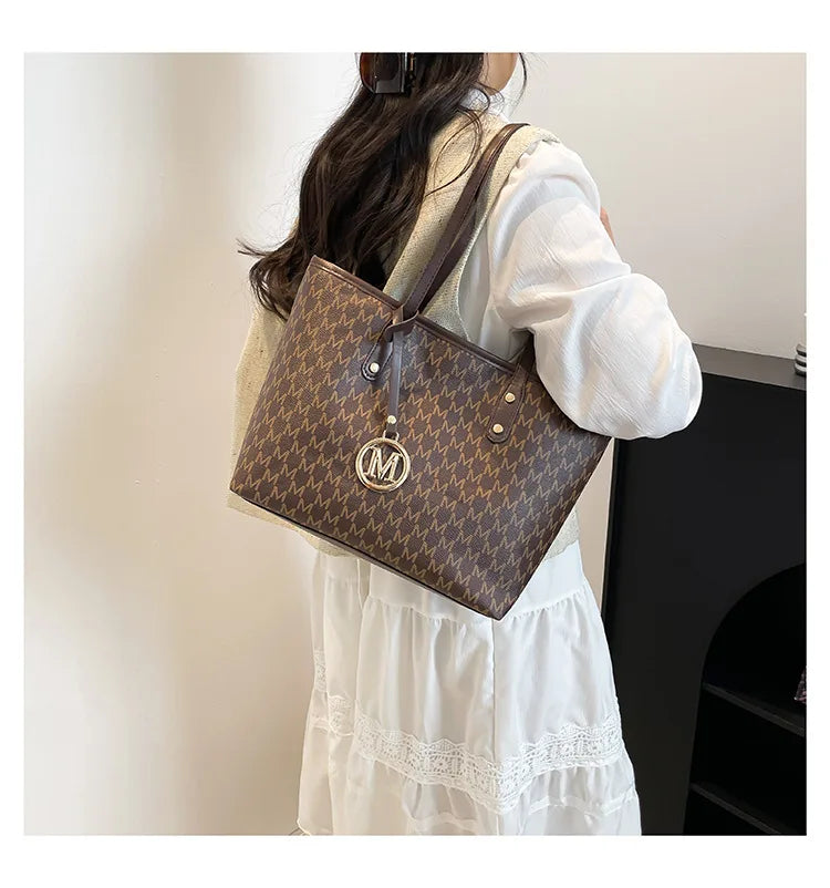 2025 Designer Shoulder Bag - Large Capacity Crossbody
