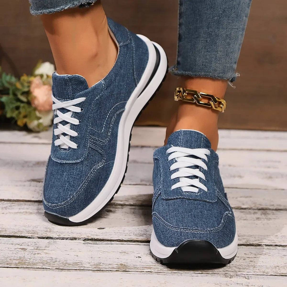 👟 Women's Denim Lace-Up Sneakers | Baskets à lacets en denim pour femme