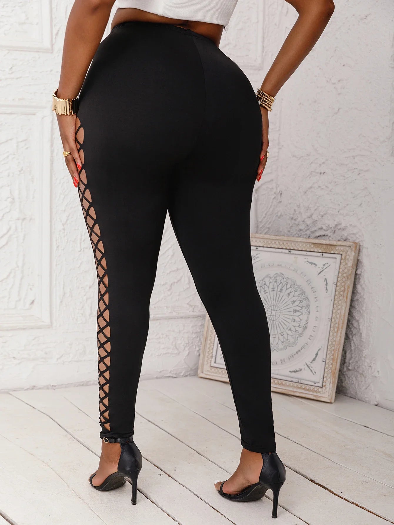 Extended-Size Mid-Waist Cutout Knit Leggings | OWNLUXE