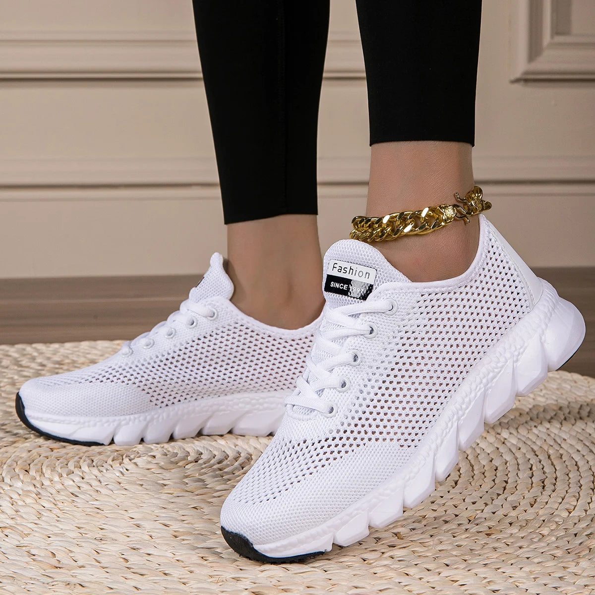 Breathable Mesh Running Shoes for Women – Lightweight Stability Trainer Chaussures de course en maille respirante pour femmes – Stabilité légère