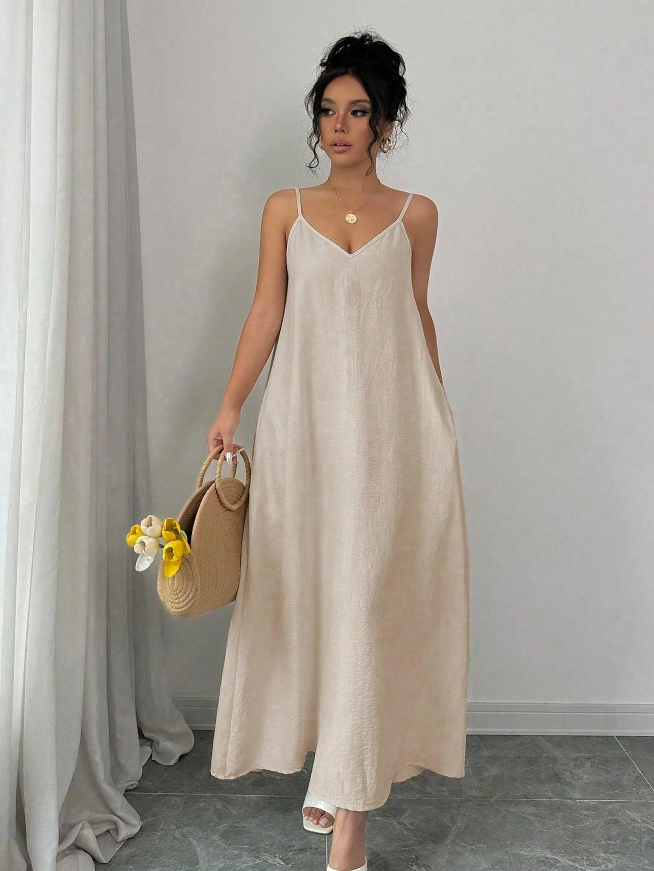 White Backless V-Neck Sleeveless Maxi Dress | OWNLUXE