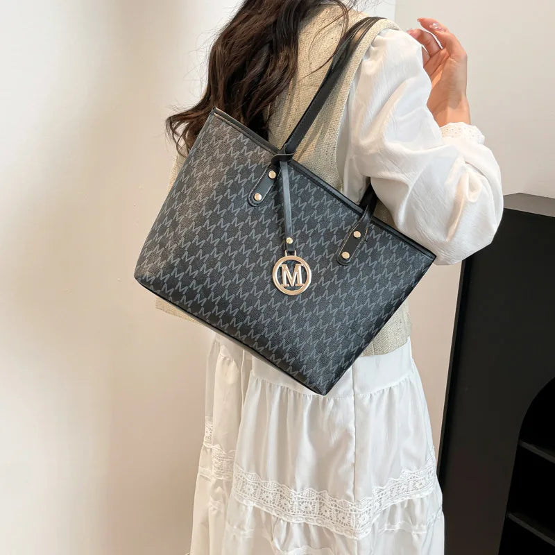 Women's Large Capacity Shoulder Handbag - 2025 Luxury Designer Crossbody Bag