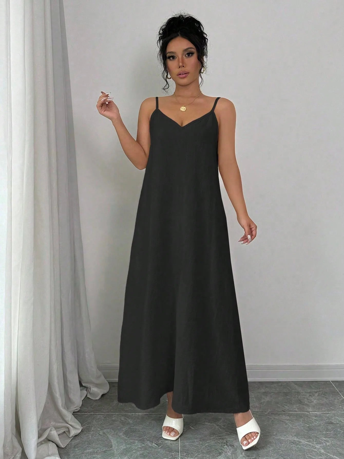 White Backless V-Neck Sleeveless Maxi Dress | OWNLUXE
