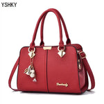 Load image into Gallery viewer, Fashion Tote Bag with Tassel – Stylish &amp; Versatile | Sac Cabas avec Gland – Élégant &amp; Polyvalent
