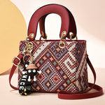 Load image into Gallery viewer, Tassel Flap Tote – Soft PU Leather / Sac Cabas à Frange – Cuir PU Souple
