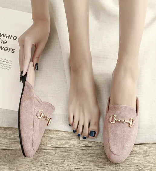 Women’s Chain Detail Flat Mules – Closed Toe Slides