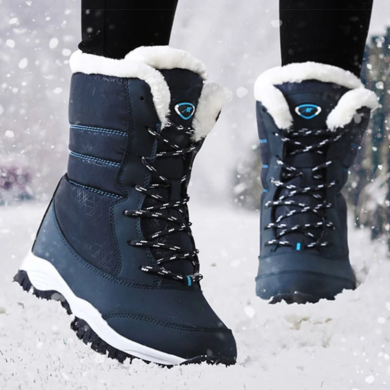 Chic Mid-Calf Winter Platform Boots with Plush Lining