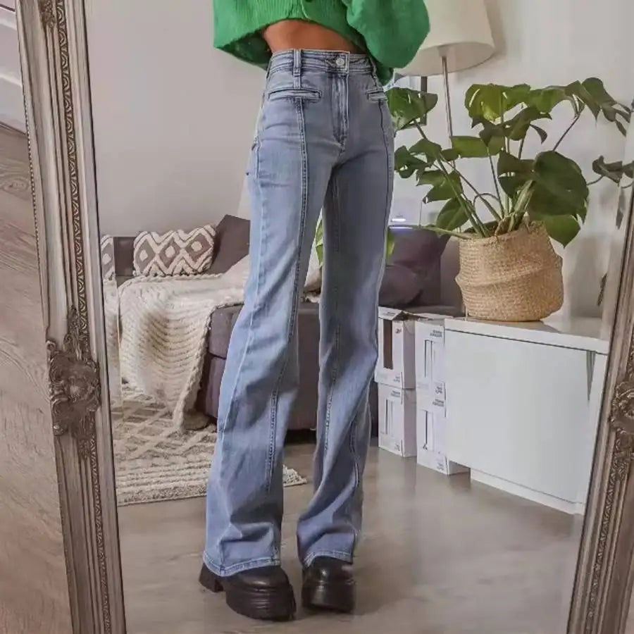 Women's High-Waisted Flare Jeans with Embroidered Detail | Jean évasé taille haute avec broderies pour femme