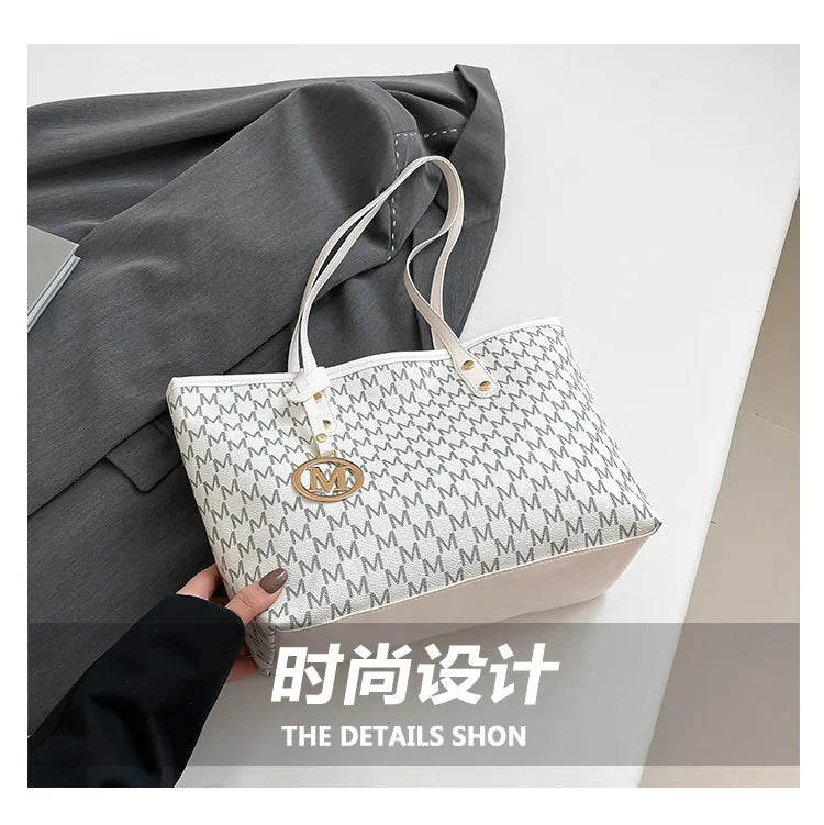 Women's Large Capacity Shoulder Handbag - 2025 Luxury Designer Crossbody Bag