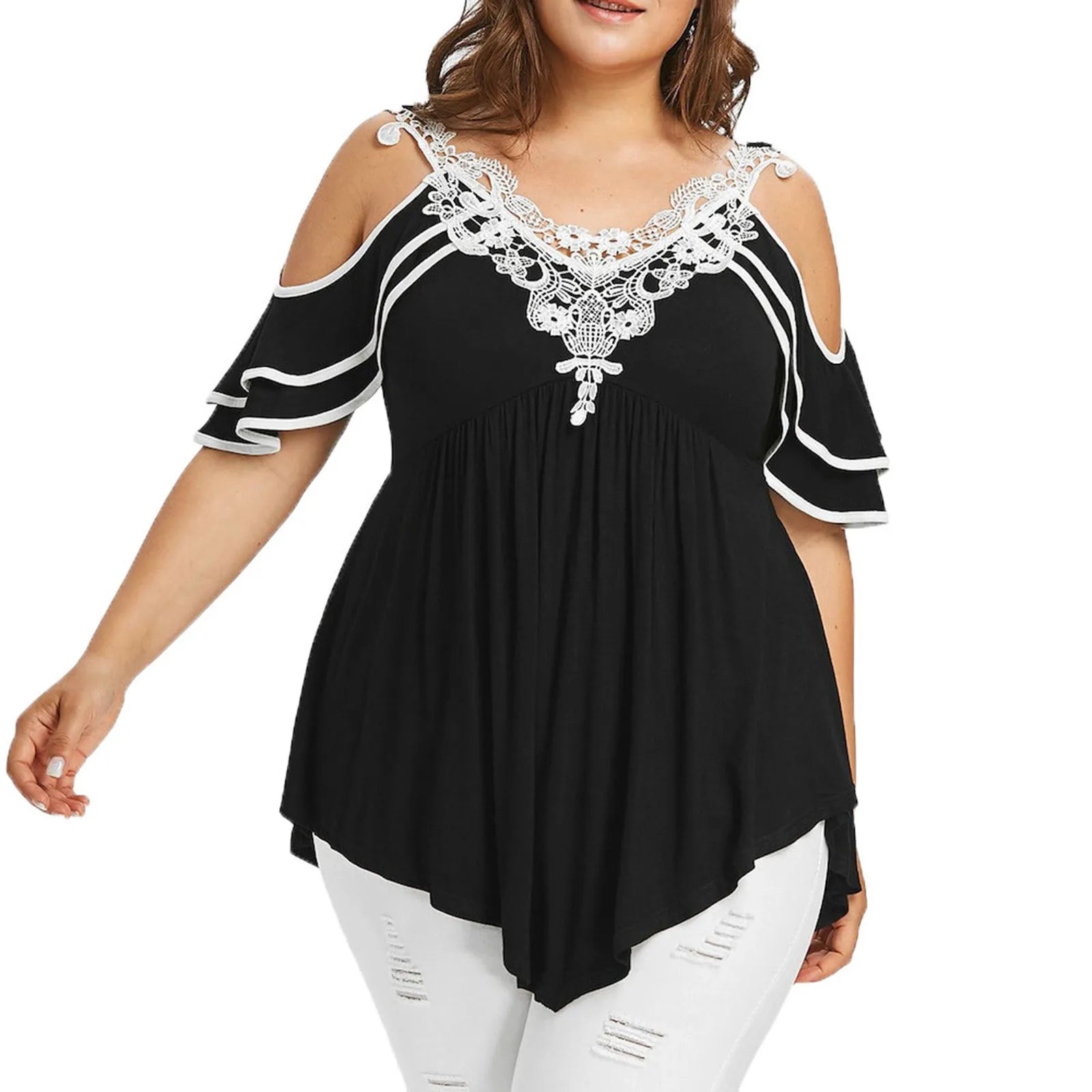 Feminine & Flowy: Lace Patchwork Top (Up to 6XL) / Féminin et fluide : haut en dentelle patchwork (jusqu’au 6XL)