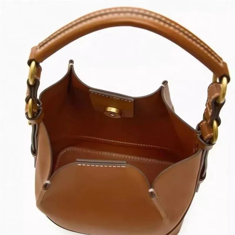 Canvas Bucket Bag | OWNLUXE