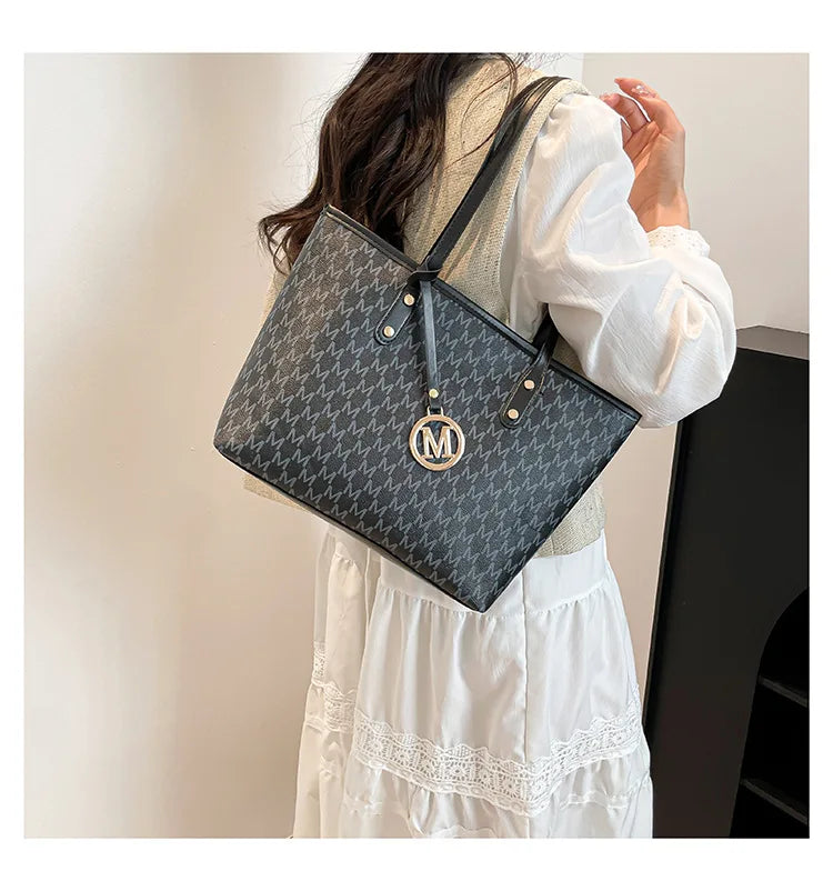 Women's Large Capacity Shoulder Handbag - 2025 Luxury Designer Crossbody Bag