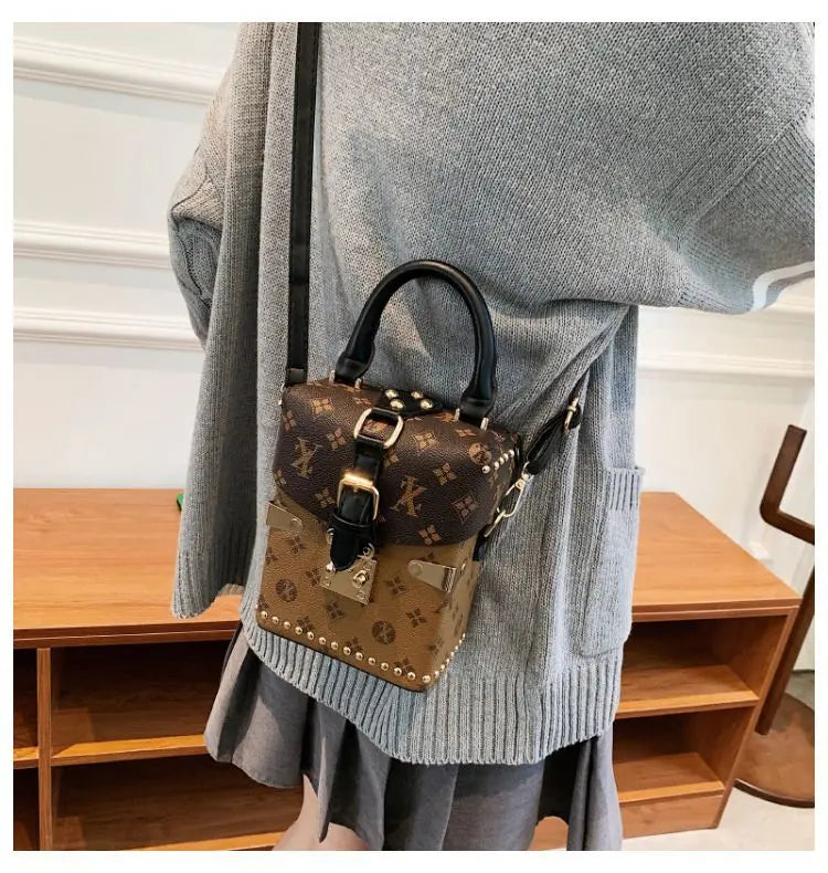 Retro Floral Mini Bucket Bag – Women's Casual Crossbody with Lock Buckle