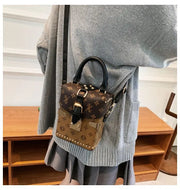 Retro Floral Mini Bucket Bag – Women's Casual Crossbody with Lock Buckle
