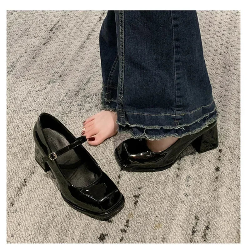 Women's Leather Vintage Sandals | OWNLUXE