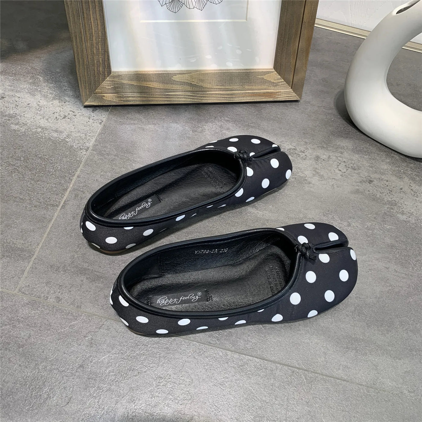 Women's Retro Flats (Polka Dot) – Shop at OWNLUXE
