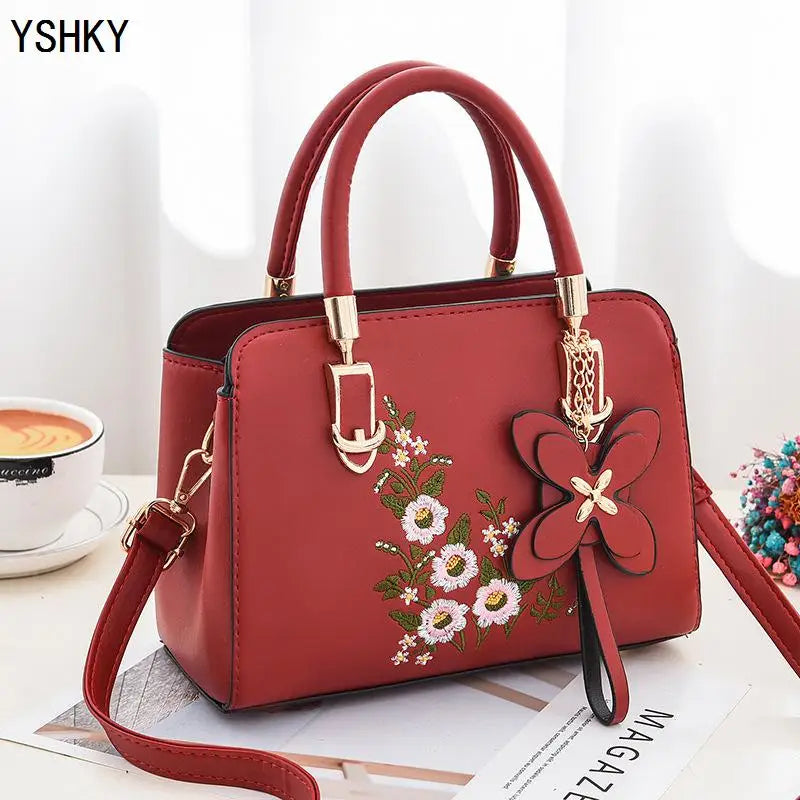 Large Capacity PU Leather Bucket Bag – Structured Shoulder Handbag with Hasp Closure