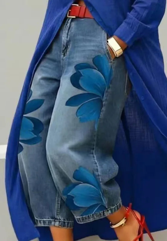 Floral High-Waist Relaxed-Fit Cropped Jeans | OWNLUXE