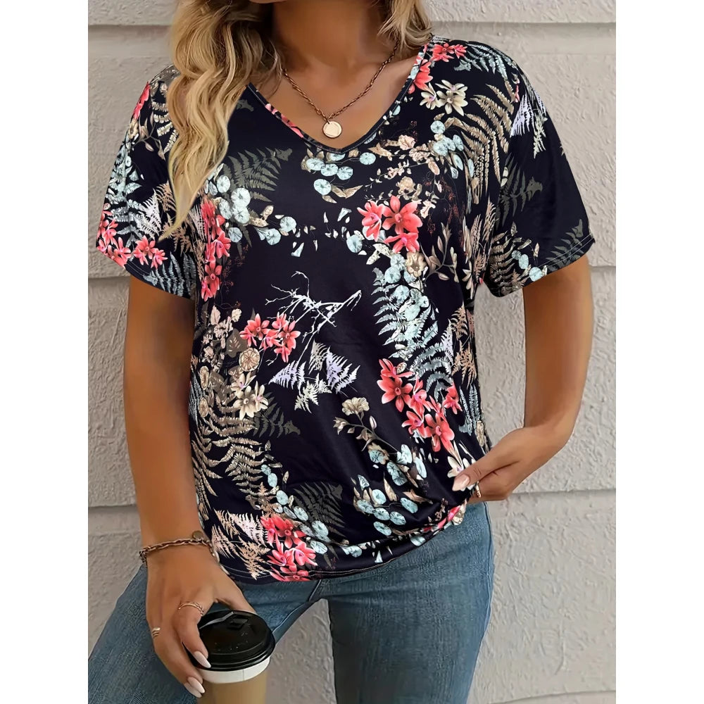 Floral V-Neck Tee / T-shirt à col en V motif floral