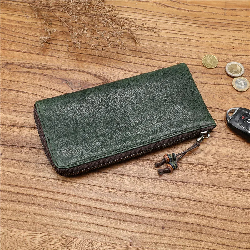 Spacious Vegetable-Tanned Leather Vintage Wallet | OWNLUXE