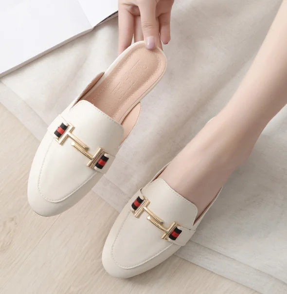 Women’s Chain Detail Flat Mules – Closed Toe Slides
