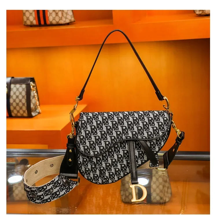 Luxury Women's Clutch Bag – Designer Crossbody Shoulder Purse & Travel Tote