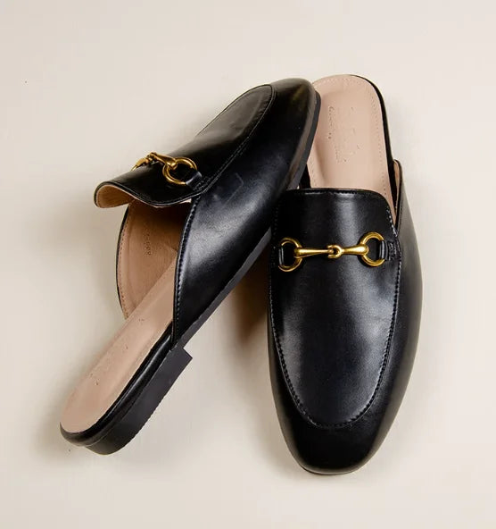 Women’s Chain Detail Flat Mules – Closed Toe Slides