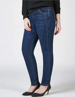 Load image into Gallery viewer, High-Waisted Straight Jeans for Women – All-Season Comfort &amp; Style | Jean droit taille haute pour femme – Confort et style toutes saisons

