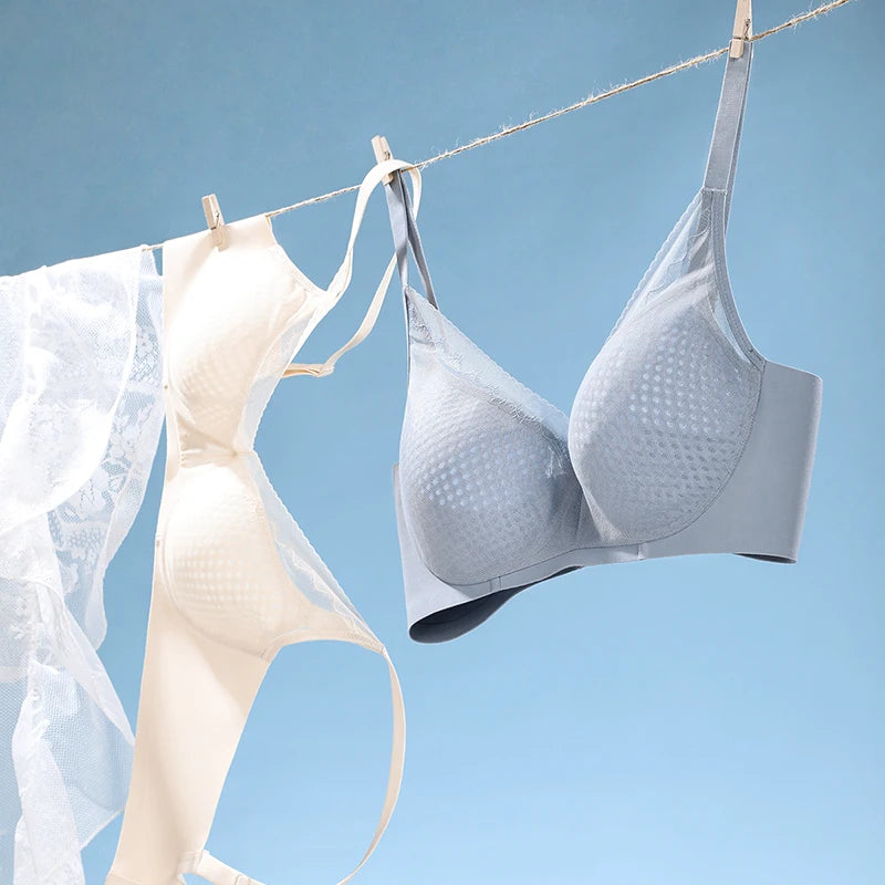 Seamless Lightweight Bra | OWNLUXE