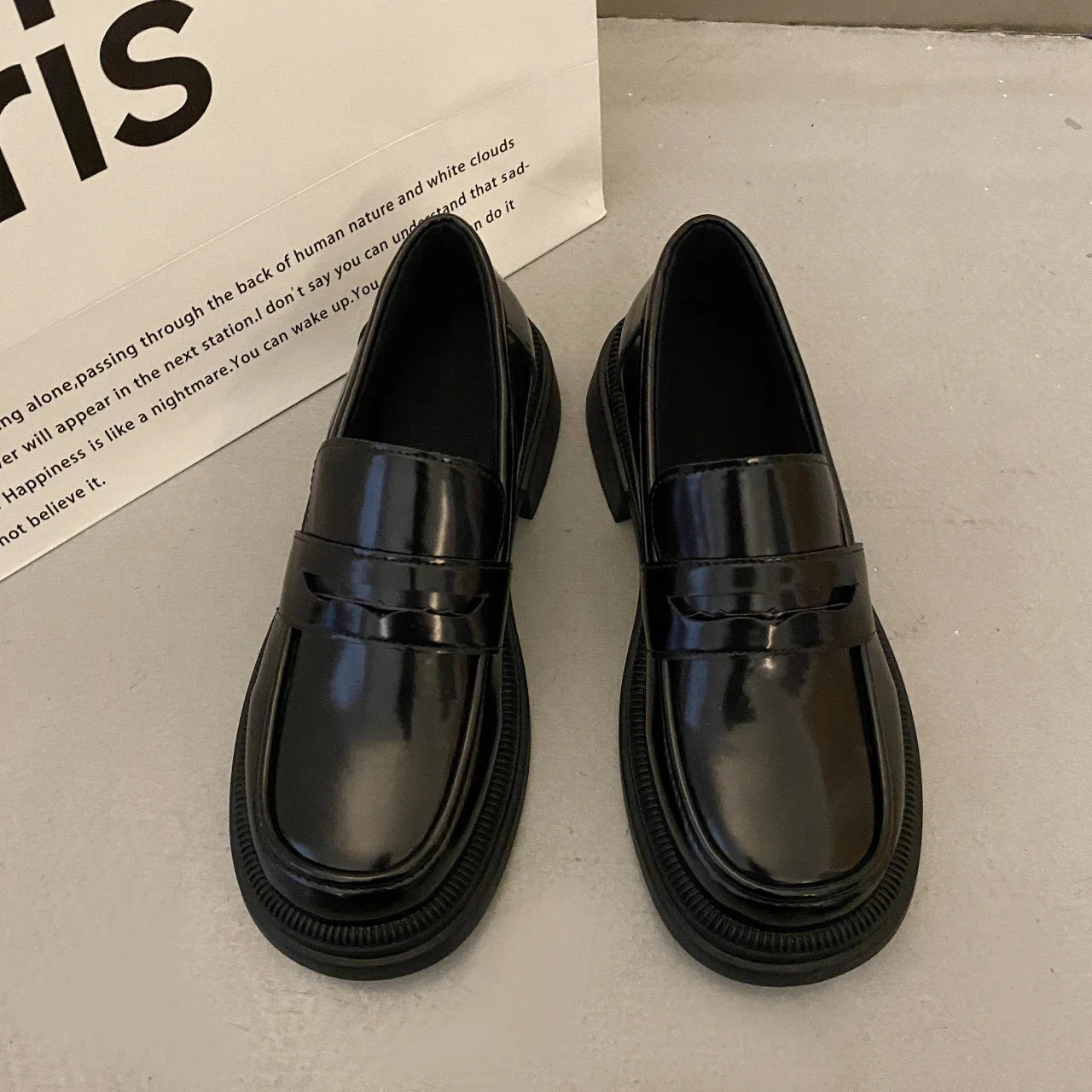 Women's Round Toe Retro Loafers – Shop at OWNLUXE