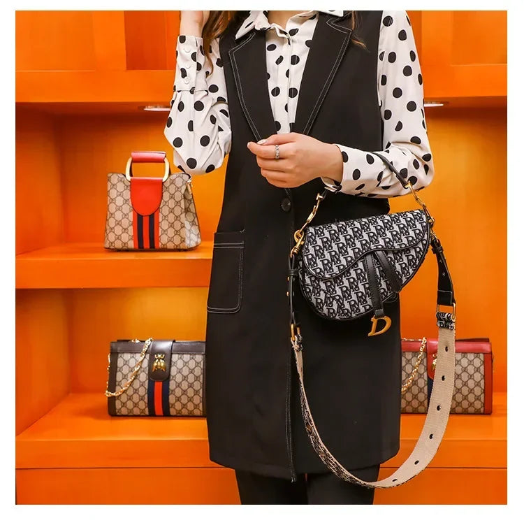 Luxury Women's Clutch Bag – Designer Crossbody Shoulder Purse & Travel Tote