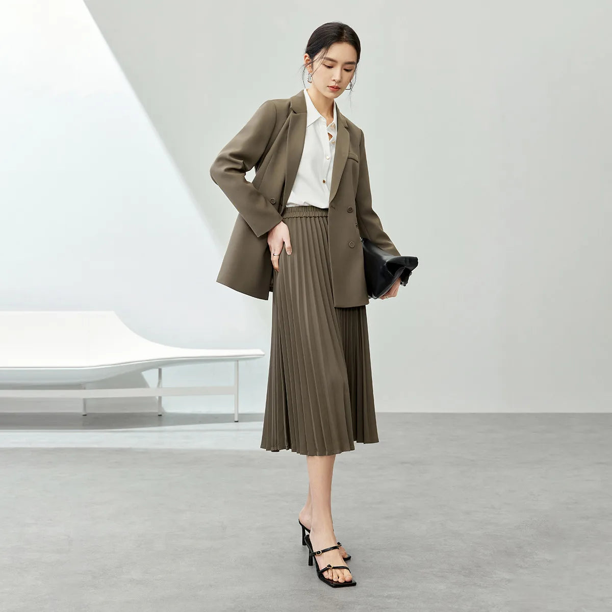 Women's Long Sleeve Jacket (Mocha) | OWNLUXE